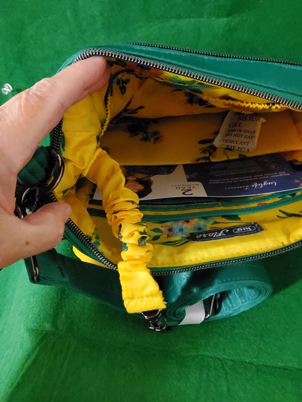 Lug Flare 2 Crossbody, Kelly Green, With 2 Straps - Picture 6 of 10